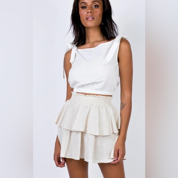 Princess Polly Dresses & Skirts - Princess Polly Beige Greta Linen Tierd Blend Mini Skirt
